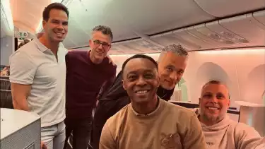 Regi Blinker (depan) sempat diisukan menjadi Direktur Teknik PSSI