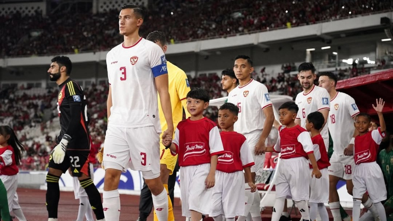 Media Italia Beri Julukan Penuh Wibawa untuk Jay Idzes Jelang Bela Timnas Indonesia Kontra Australia usai Dominasi Setiap Rivalnya: Pemimpin yang Tak…
            - galeri foto