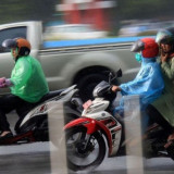 Jelang Ramadan, BMKG Prakirakan Mayoritas Wilayah Indonesia Hujan Ringan Hingga petir Hari Ini
