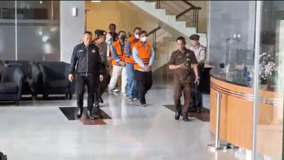 KPK Tahan 6 Tersangka Kasus Suap Proyek Dinas PUPR OKU Sumsel