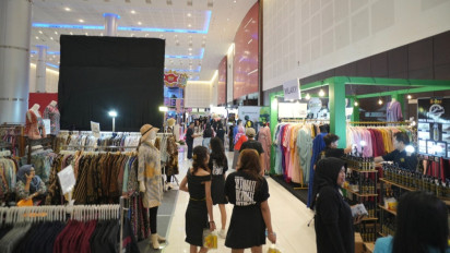 Warga Padati Big Bang Ramadan Surabaya 2025