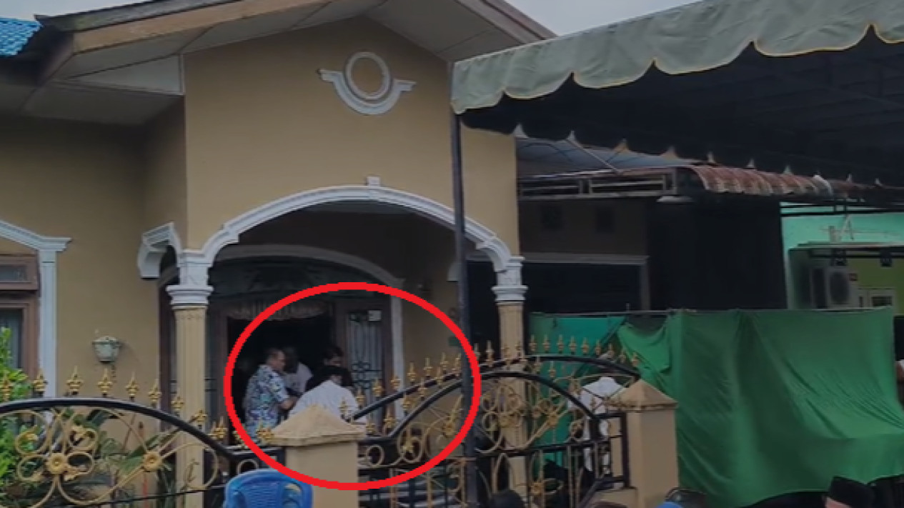 Ironis, Seorang Tahanan Tewas, Diduga Tak Diberi Izin Oknum Jaksa Kejari Belawan untuk Rujuk ke RS
            - galeri foto
