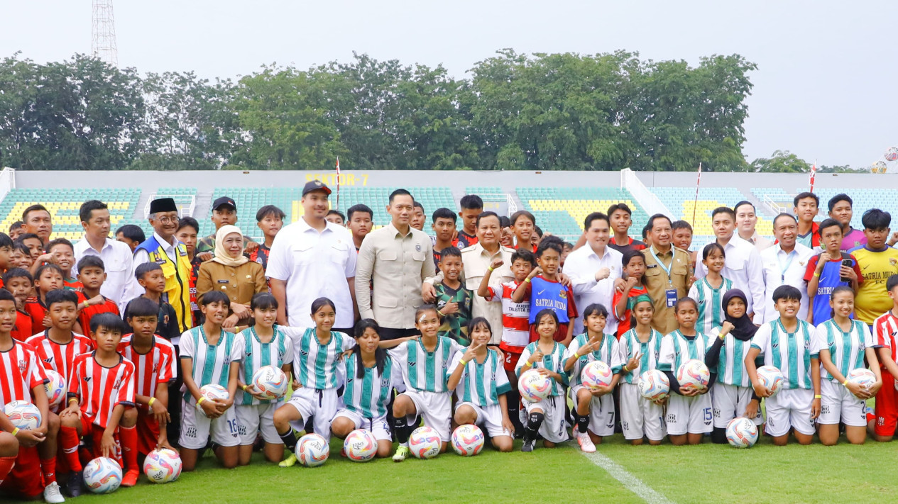 Presiden Prabowo Resmikan 17 Stadion Serentak di Gelora Delta Sidoarjo, Gubernur Khofifah Nyatakan Jatim Siap Jadi Tuan Rumah Ajang Nasional hingga Internasional
            - galeri foto