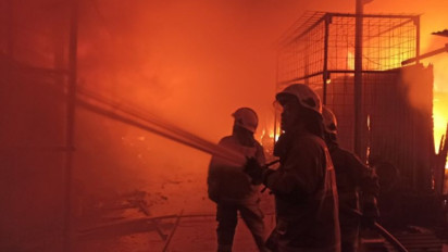 Kebakaran di Pasar Poncol Jakpus, 35 Kios Terbakar