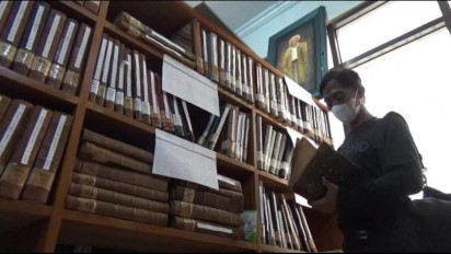 Melihat Kitab-kitab Karya Hadratussyaikh KH. Hasyim Asy'ari yang Usianya Mencapai Satu Abad