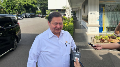 Airlangga Respons Soal Isu Reshuffle: Saya Tetap Bekerja, Tidak Ada Rencana Mundur