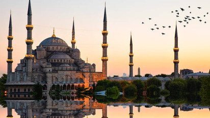 Jadwal Buka Puasa Ramadhan Bagi Umat Muslim di Wilayah Sulawesi Selatan dan Sekitarnya