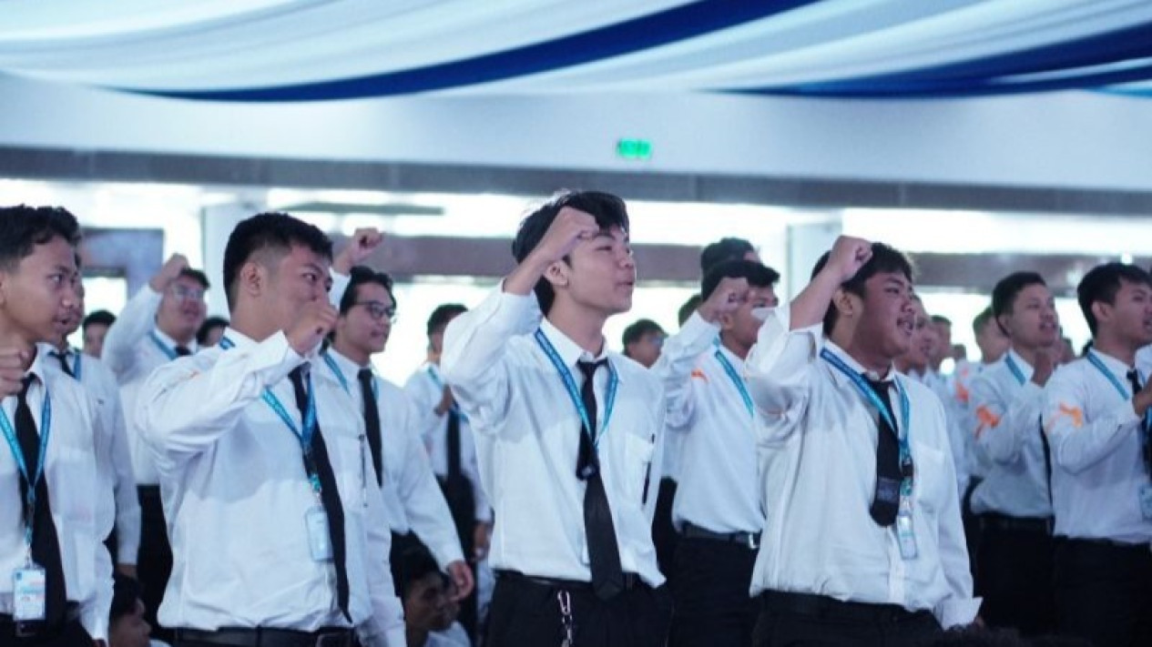 Anggota DPR Ingatkan Sekolah Aktif Daftarkan Siswa Berprestasi di SNBP 2026, Jangan Sampai Hak Terlewat
            - galeri foto