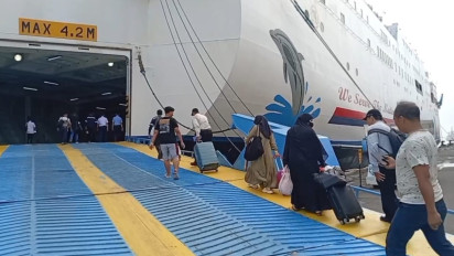 Pelabuhan Tanjung Perak Mulai Padat, Santri dan Pelajar Dominasi Arus Mudik