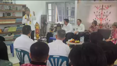 Gubernur Kalimantan Tengah (Kalteng), H. Agustiar Sabran, menyambangi mahasiswa asal Kalteng yang tengah menempuh pendidikan di Yogyakarta.