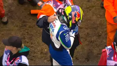 Isack Hadjar Menangis