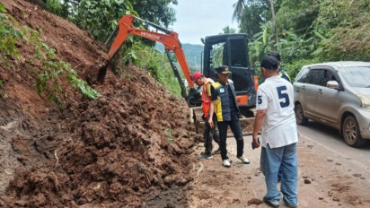Jelang Arus Mudik dan Balik Lebaran 2025, Pemprov Lampung Perbaiki Drainase Ruas Jalan Lempasing-Padang Cermin