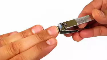 Ilustrasi potong kuku