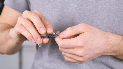 Sering Potong Kuku Malam Hari Bikin Umur Semakin Pendek? Ternyata Pamali Seperti ini dalam Islam Hukumnya…