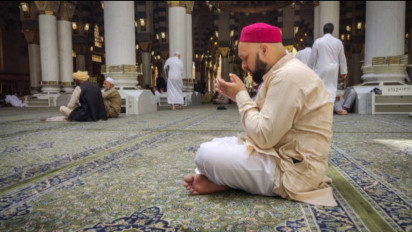 Ingin I’tikaf di Masjid, Tolong Perhatikan Syarat-syarat yang Harus Dipenuhi, Kata Ustaz Adi Hidayat…