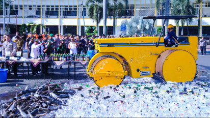 Lebaran Tertib dan Nyaman, Ribuan Narkoba dan Miras di Jember Dimusnahkan