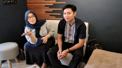 Setelah Video Syur 5 Menit Bu Guru Salsa Tanpa Busana, Kini 'Bu SR" Bakal Bikin Konten Pelajaran Seks