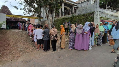 Ribuan Warga Magetan Antusias Datangi PSU di Empat TPS, Antrean Pemilih Mengular hingga ke Jalan