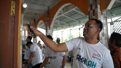 Gelar Sobat Aksi Ramadan 2025, BNI Renovasi Masjid hingga Beri Bantuan Pangan