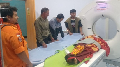 Warga Luka-Luka Hingga Rumah Rusak Akibat Tertimpa Pohon Tumbang di Jember Jatim