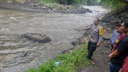 Warga Jember Dikejutkan Penemuan Mayat Bayi Perempuan Mengambang di Sungai
