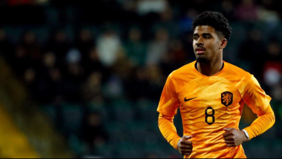 FIFA Masih Izinkan Bek Keturunan Jawa Ini Bela Timnas Indonesia meski Sudah Debut Buat Belanda di Ajang Eropa? Begini Aturannya