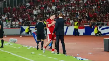 Momen Patrick Kluivert dan Ole Romeny di laga Timnas Indonesia vs Bahrain