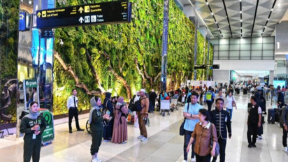 Tiket Pesawat Jakarta–Padang H-6 Lebaran Ludes! Calon Pemudik Terpaksa Transit hingga 15 Jam