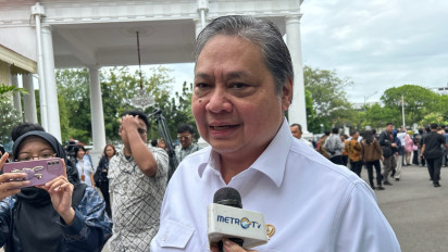 Santai Lihat Rupiah Melemah hingga IHSG Jeblok, Menko Airlangga: Biasa Saja, Nanti Rebound Lagi