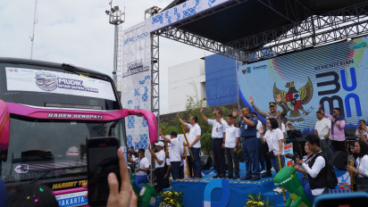 Pelindo Regional 2 Bersama Pelindo Group Lepas Keberangkatan Peserta Mudik Gratis Tahun 2025