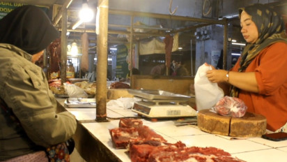 Jelang  H-5 Lebaran Harga Daging Dijual Rp150 ribu, Ayam Potong Rp40 Ribu 