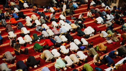 Teks Khutbah Idul Fitri 2025 Singkat: Usai Itikaf Kembali Bermaksiat? Renungan Lebaran untuk Hati yang Labil