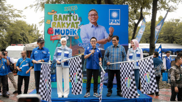 Ketua Fraksi PAN DPR RI Melepas 1.500 Peserta Mudik Gratis