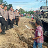 Bus Pemudik Terbalik Di Jalinsum, 9 Orang Penumpang Dilarikan Kerumah Sakit