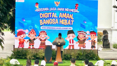 Sah! Presiden Prabowo Teken PP Tata Kelola Digital demi Lindungi Anak dari Bahaya Dunia Maya