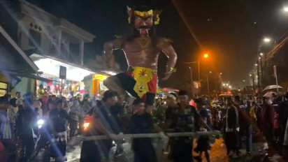 Kemeriahan Pawai Ogoh-ogoh Sambut Hari Raya Nyepi di Lumajang