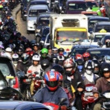 Pemudik Dianjurkan Lakukan Peregangan saat Berjam-jam Dalam Perjalanan Mudik, Simak Informasinya