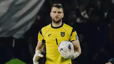 Kiper Timnas Indonesia, Maarten Paes