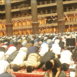 Cerita Pilu Pria Asal Yogyakarta Pilih Salat Idulfitri di Masjid Istiqlal