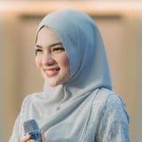 Kisah Davina Karamoy Jadi Mualaf Usai Alami Mukjizat setelah Membaca Surat Al-Isra dan Berwudhu