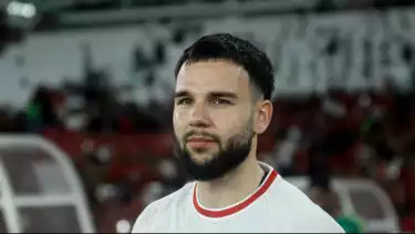 Tak Tahan Lagi Calvin Verdonk Bicara ke Media Belanda, Ungkap Sisi Perbedaan Gaya Pelatih Toleran STY dan Patrick Kluivert