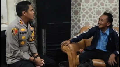 Pemudik Ketinggalan Bus Nyaris Tak Bisa Kumpul Keluarga, Kapolres Gresik Gerak Cepat Antar Pulang Kampung