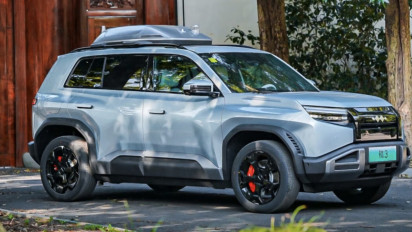 BYD Luncurkan SUV Listrik Off-road Pertama dengan Landasan Drone, Harganya Cuman Rp300 Jutaan