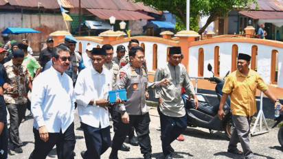 Pasca Bentrok Tulehu-Tial, Kapolda & Gubernur Maluku Turun Langsung Untuk Mediasi Kedua belah Pihak