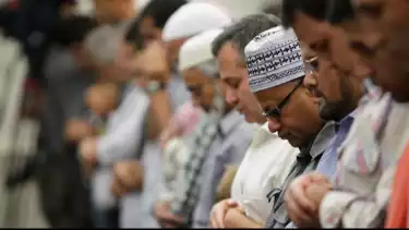 Ilustrasi shalat jenazah