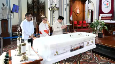 Presiden Prabowo Subianto saat pergi melayat di Katedral
