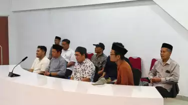 Aliansi Nelayan Sinjai saat menyampaikan asprasi mengenai VMS yang memberatkan nelayan.