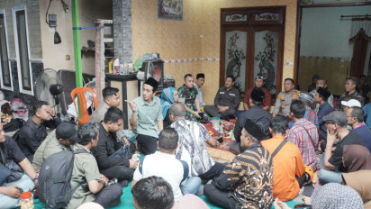 Kapolresta Sidoarjo Dampingi Bupati Subandi Takziah ke Korban Longsor Pacet-Cangar