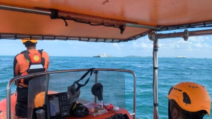 Tim SAR Cari Pemancing Jatuh dari Speedboat di Belakangpadang Kepri