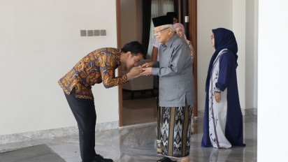 Silaturahmi Idulfitri 1446 H, Wapres Gibran Rakabuming Tunduk di Hadapan K.H. Ma’ruf Amin